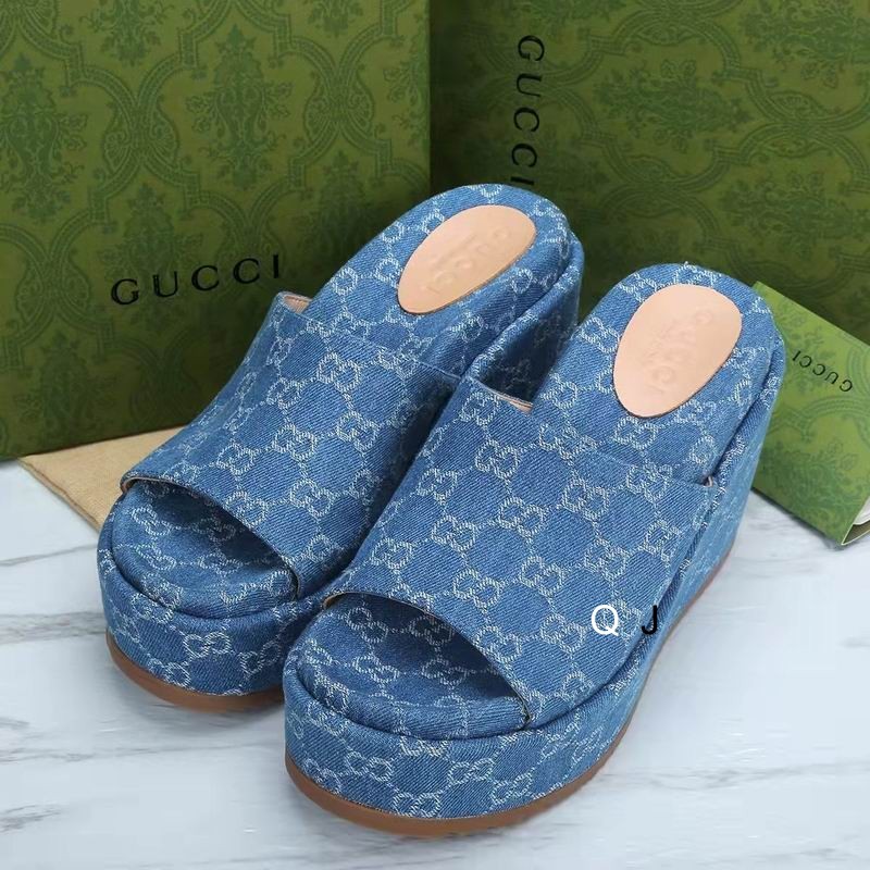 Gucci Women's Slippers 62